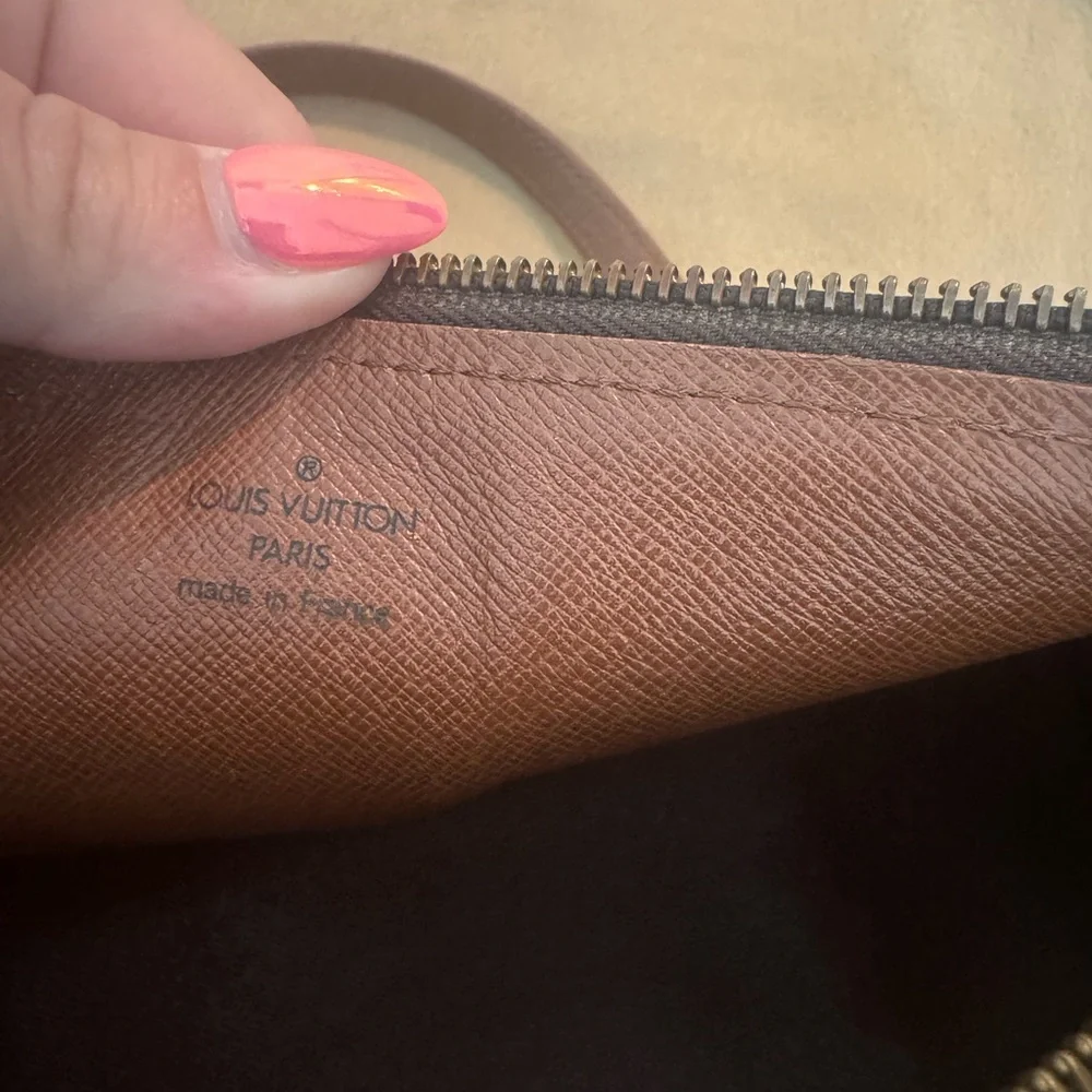 Louis Vuitton Papillon 30